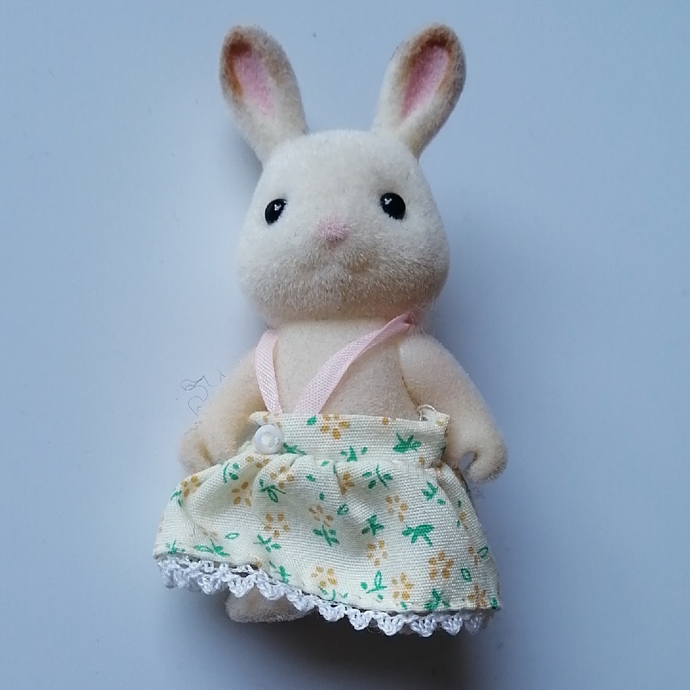 Vintage Sylvanian Families Calico Critters Bunny Rabbit Figurine